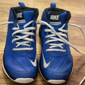 Nike Team Hustle sz 12c